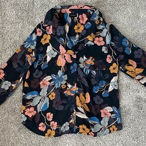 Floral Dark Blue Color Detail Long-Sleeve Blouse WWW Size Medium